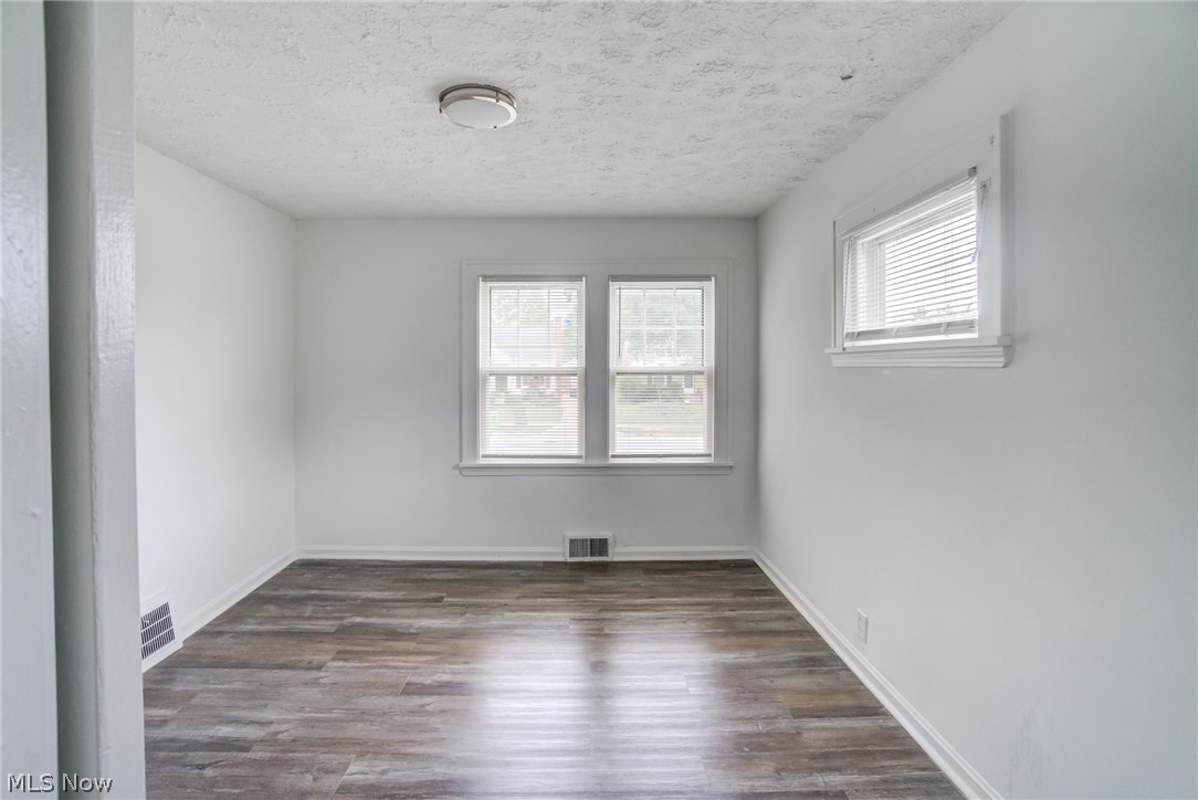 1739 Longwood Drive Mayfield Heights OH 44124