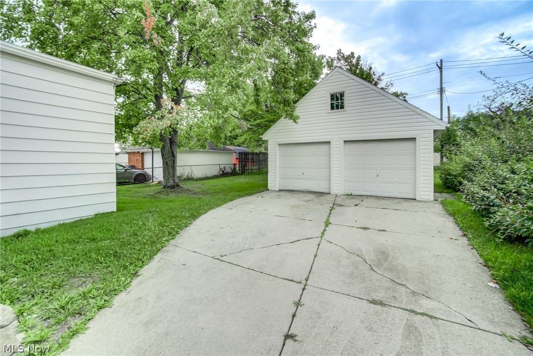 1739 Longwood Drive Mayfield Heights OH 44124
