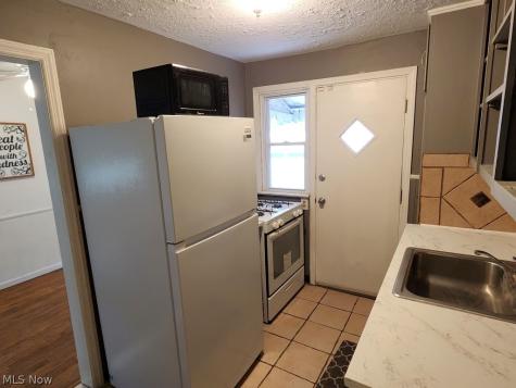 1554 E 256th Street Euclid OH 44132