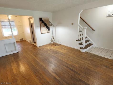 1554 E 256th Street Euclid OH 44132