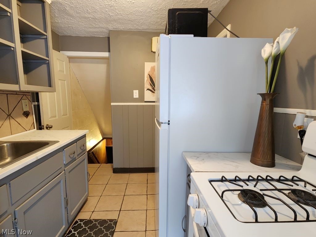1554 E 256th Street Euclid OH 44132