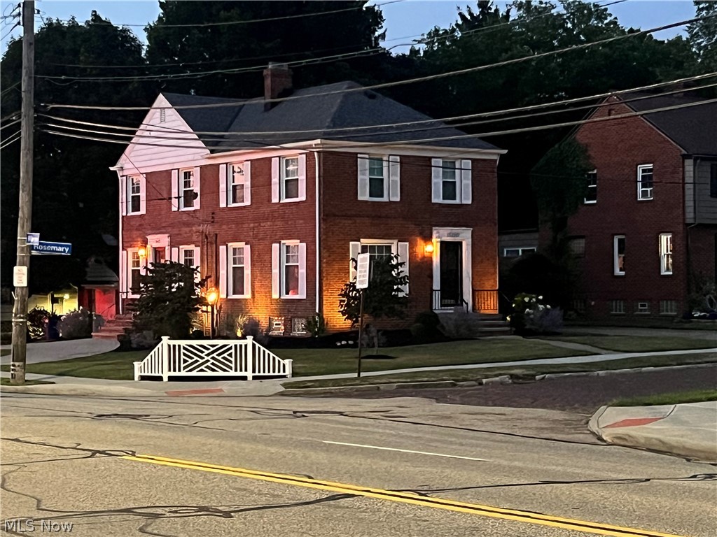 3471 Warren Road Cleveland OH 44111