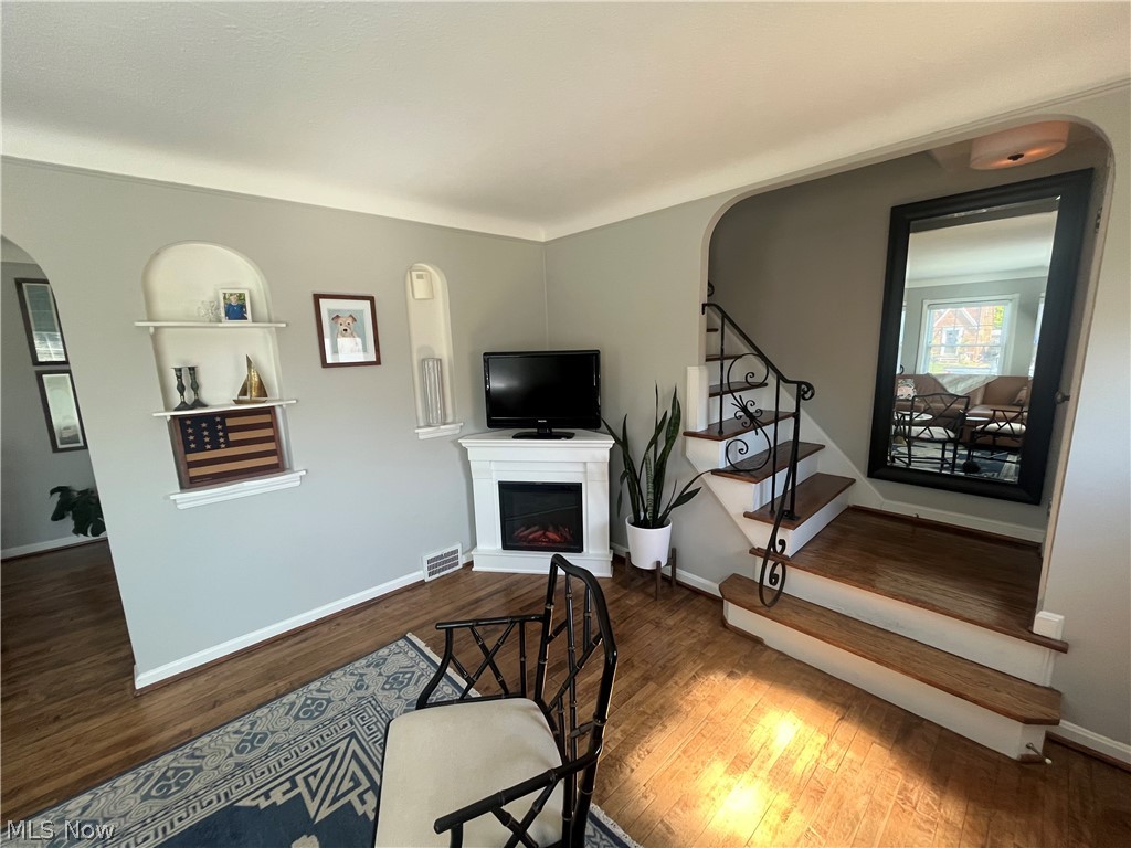 3471 Warren Road Cleveland OH 44111