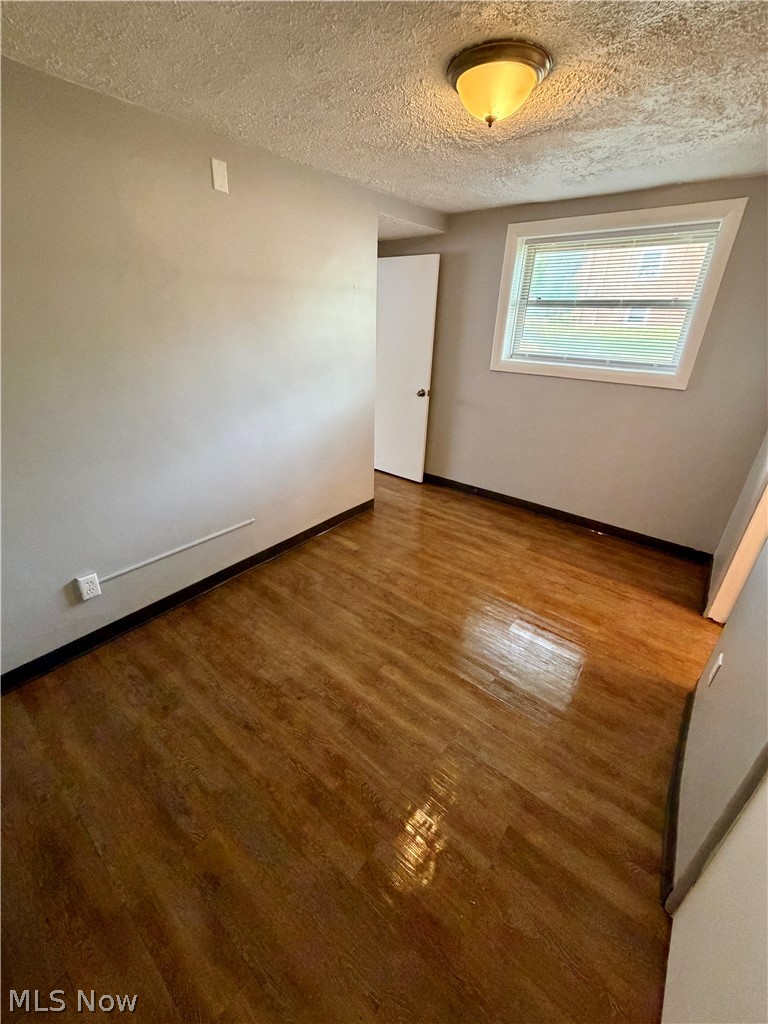 1810 Mahoning Avenue NW Warren OH 44483