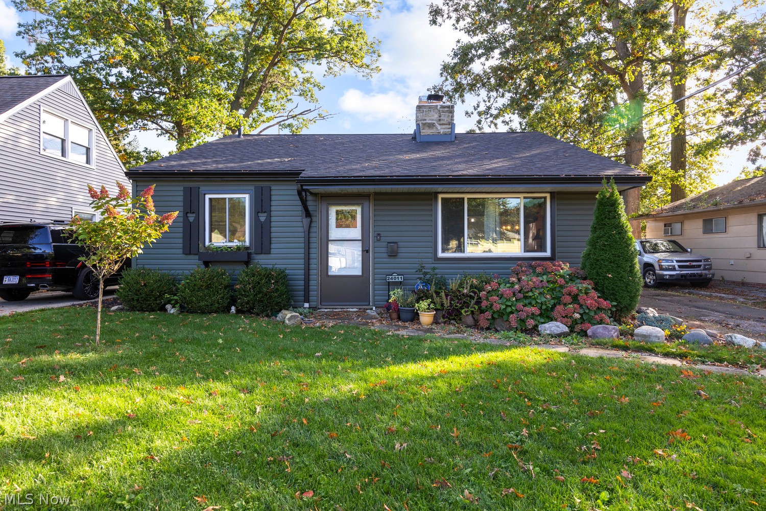 24011 Knickerbocker Road Bay Village OH 44140