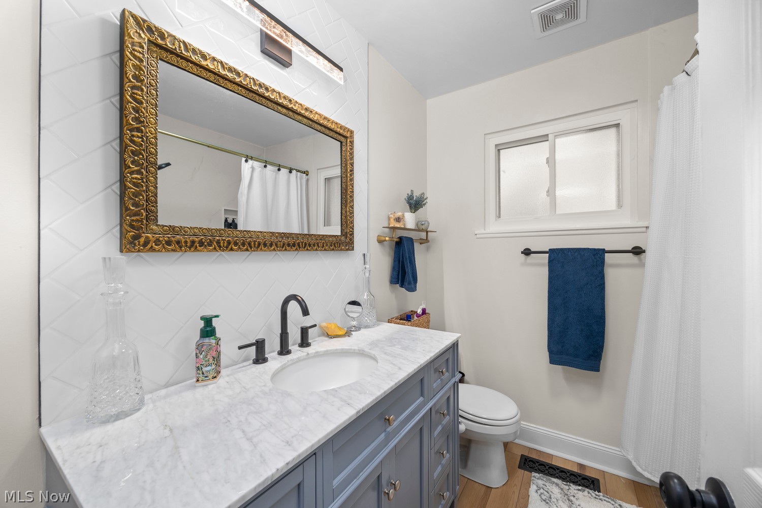 24011 Knickerbocker Road Bay Village OH 44140