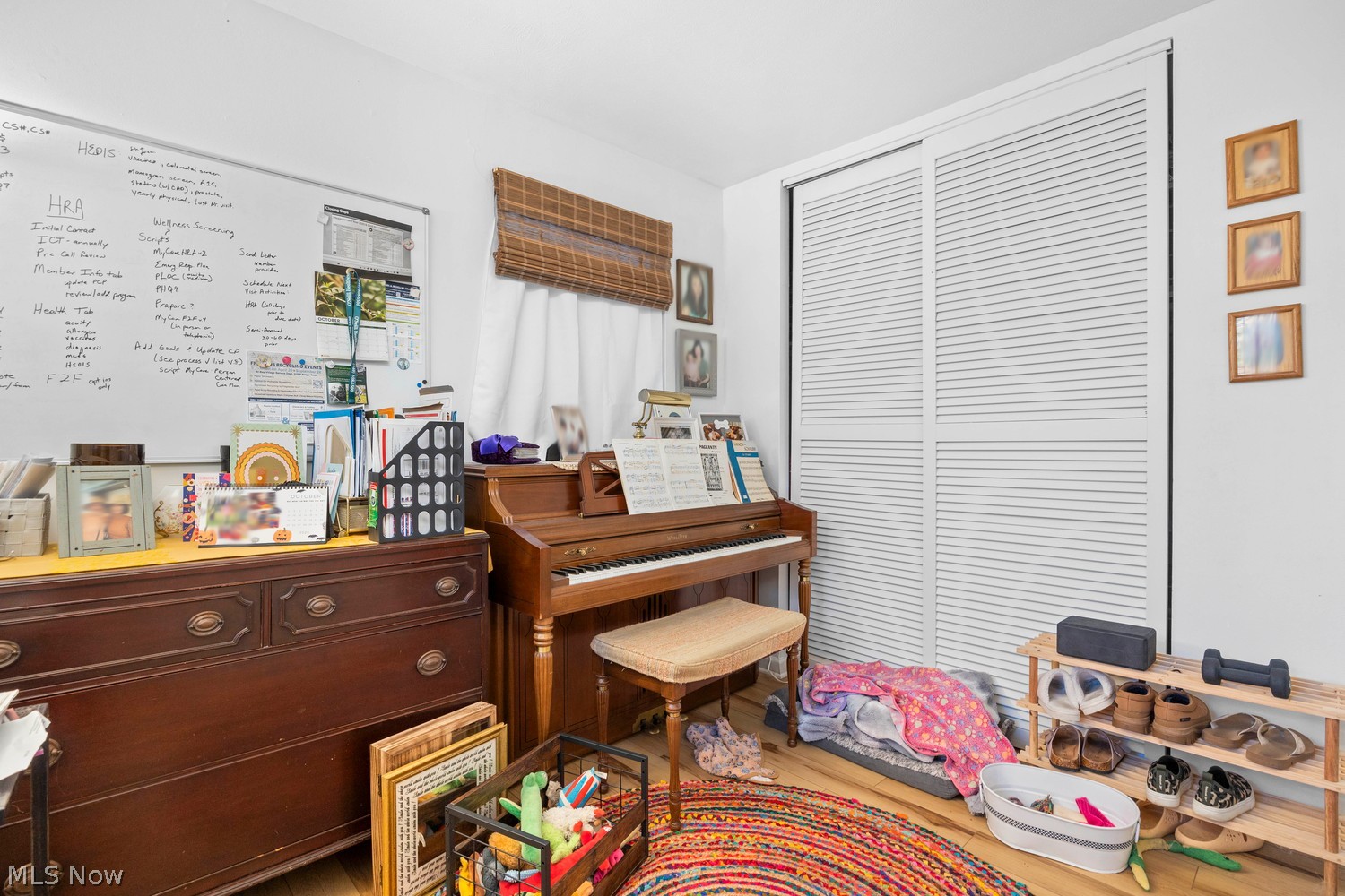 24011 Knickerbocker Road Bay Village OH 44140