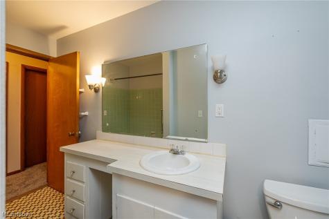 5670 Cherokee Drive Lyndhurst OH 44124