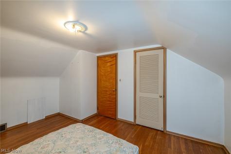 5670 Cherokee Drive Lyndhurst OH 44124