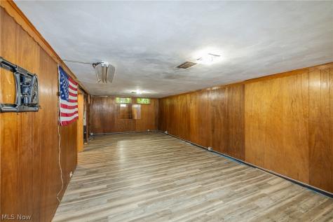 5670 Cherokee Drive Lyndhurst OH 44124