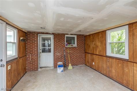5670 Cherokee Drive Lyndhurst OH 44124
