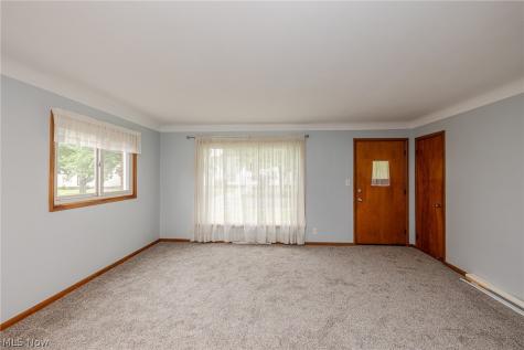 5670 Cherokee Drive Lyndhurst OH 44124