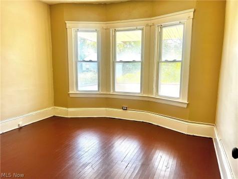 3294 E 105th Street Cleveland OH 44104