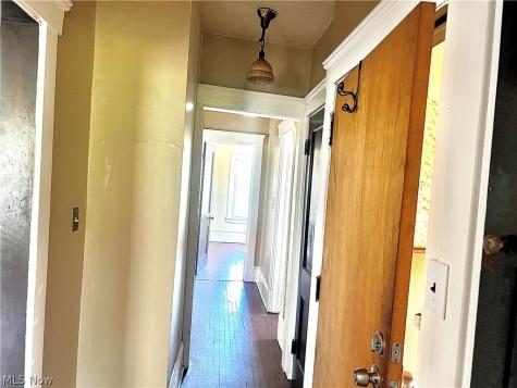 3294 E 105th Street Cleveland OH 44104