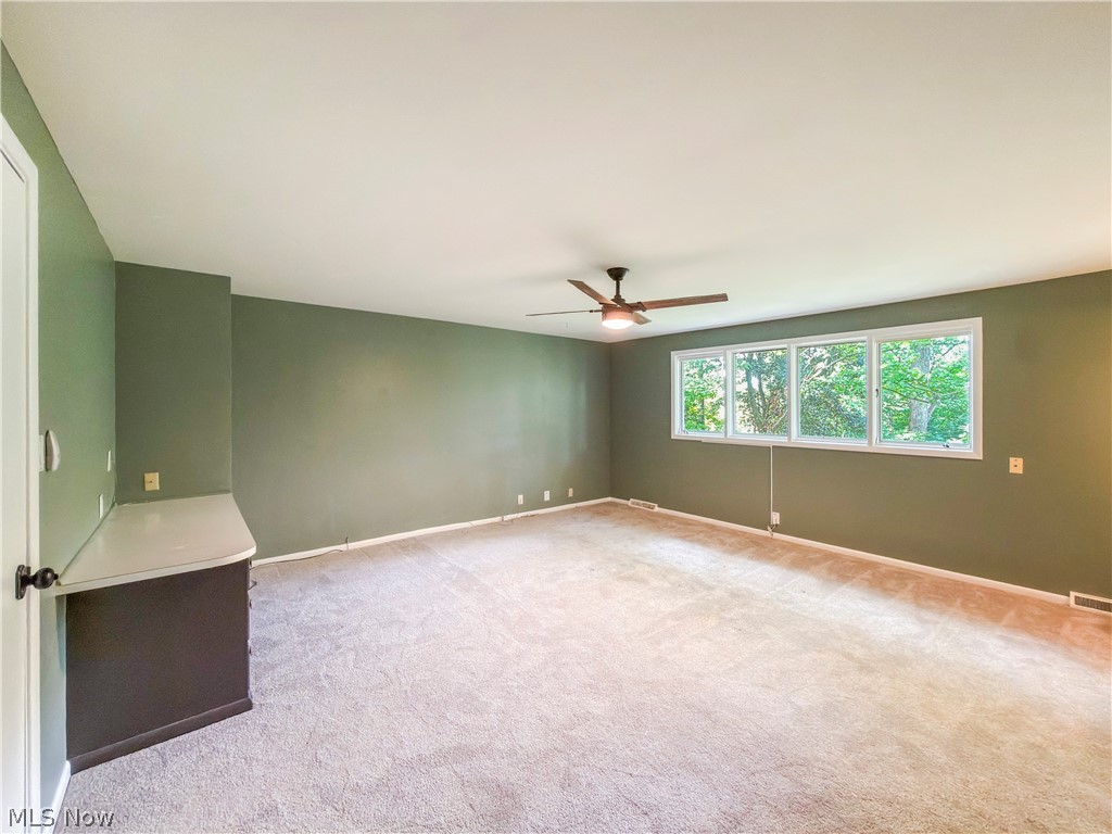 2990 E Belvoir Oval Shaker Heights OH 44122