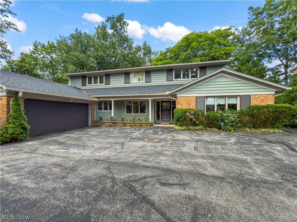 2990 E Belvoir Oval Shaker Heights OH 44122