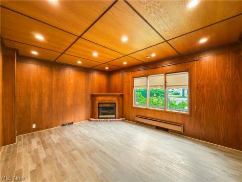 2990 E Belvoir Oval Shaker Heights OH 44122