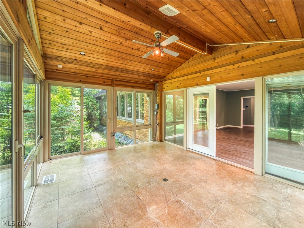 2990 E Belvoir Oval Shaker Heights OH 44122