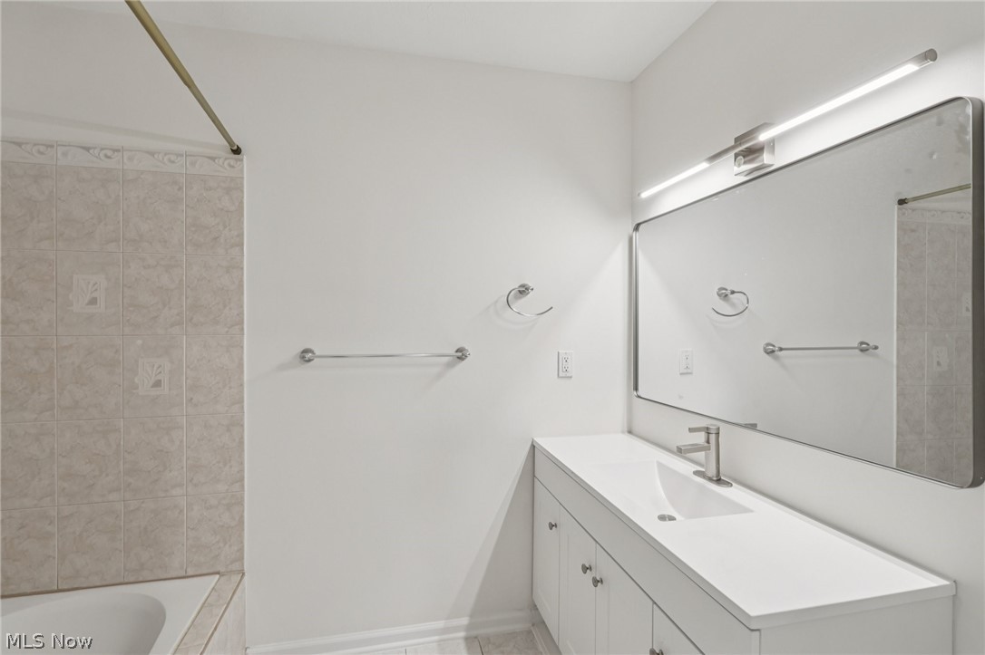 4473 Habersham Lane Richmond Heights OH 44143