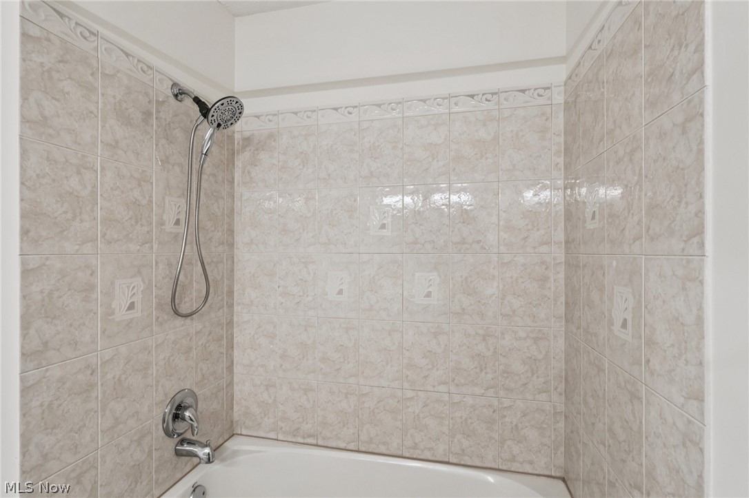 4473 Habersham Lane Richmond Heights OH 44143