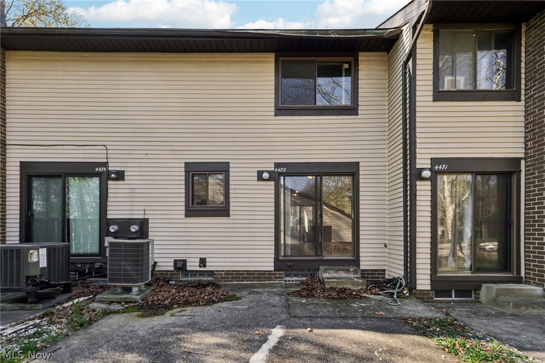 4473 Habersham Lane Richmond Heights OH 44143