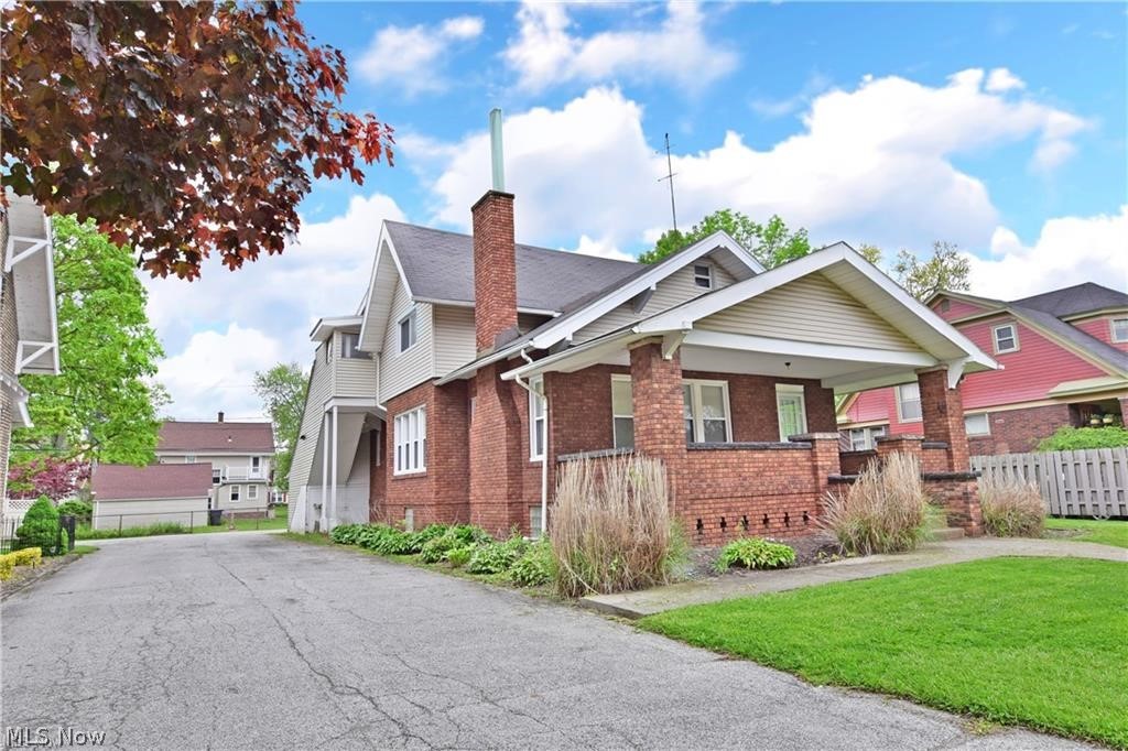 171 Woodbine Avenue SE Warren OH 44483