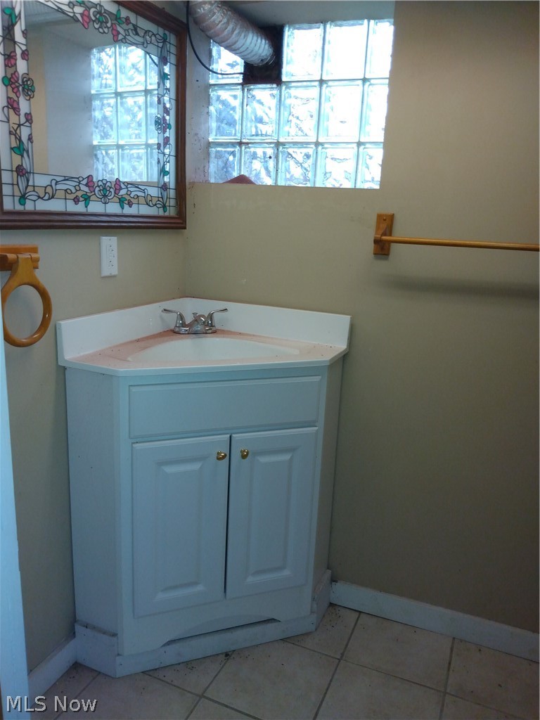 171 Woodbine Avenue SE Warren OH 44483