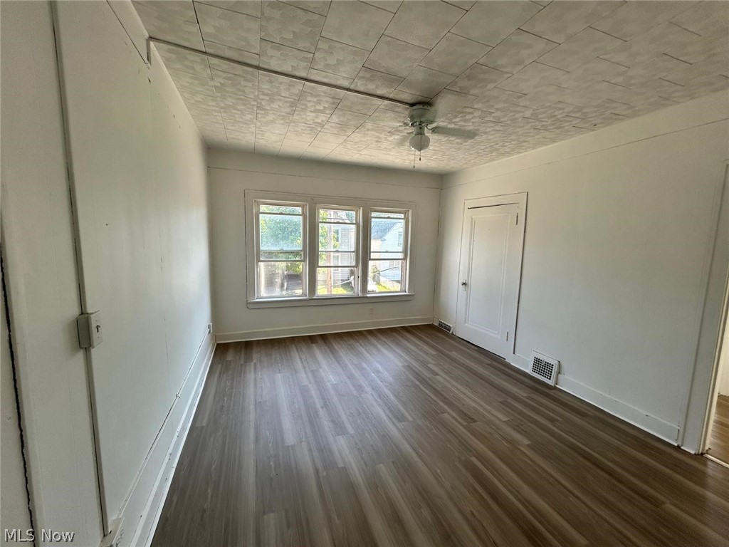 2232 W 103rd Street Cleveland OH 44102