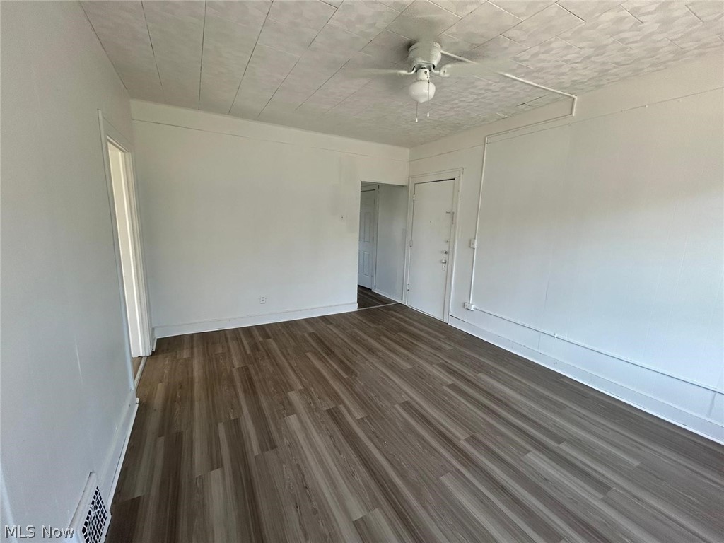 2232 W 103rd Street Cleveland OH 44102