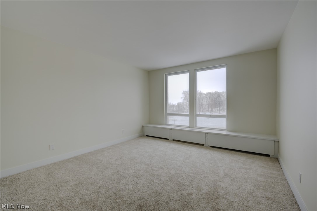 2 Bratenahl Place Bratenahl OH 44108