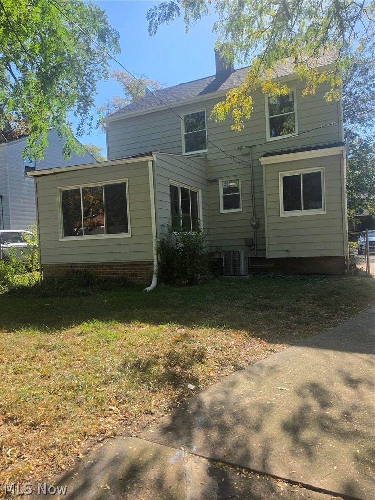 16611 Eldamere Avenue Cleveland OH 44128