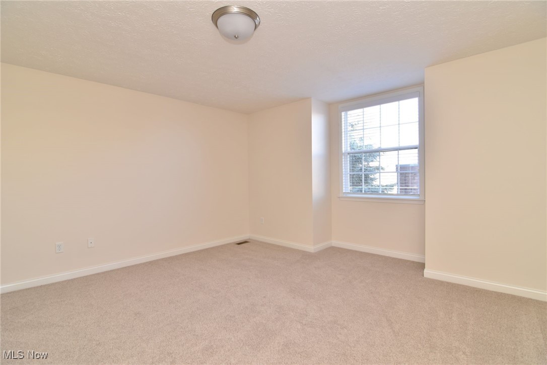 355 Hollyhock Court Mayfield Heights OH 44124