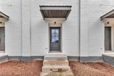 2130 W 42nd Street Cleveland OH 44113