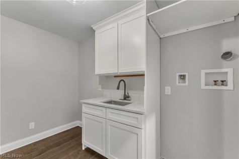 2130 W 42nd Street Cleveland OH 44113