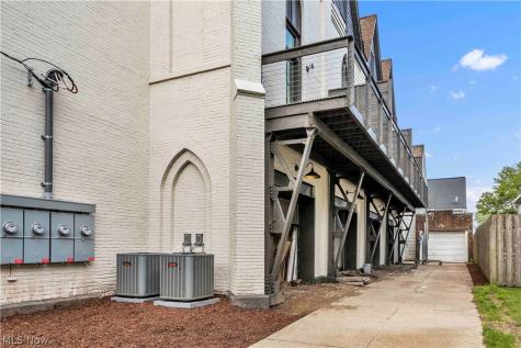2130 W 42nd Street Cleveland OH 44113
