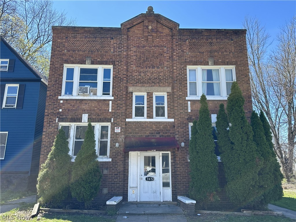 1672 Lockwood Avenue East Cleveland OH 44112