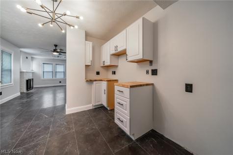 17005 Mapleboro Avenue Maple Heights OH 44137