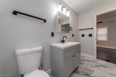 17005 Mapleboro Avenue Maple Heights OH 44137