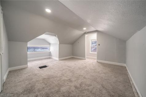 17005 Mapleboro Avenue Maple Heights OH 44137