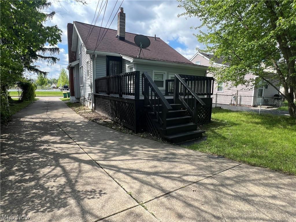 17005 Mapleboro Avenue Maple Heights OH 44137