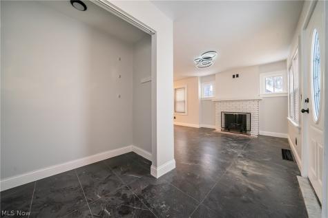 17005 Mapleboro Avenue Maple Heights OH 44137