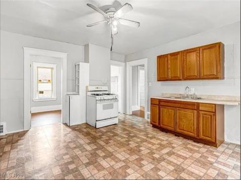 3635 E 49th Street Cleveland OH 44105