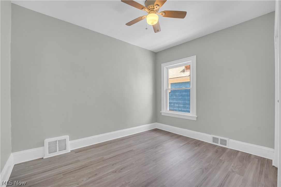 10106 Greenview Avenue Garfield Heights OH 44125