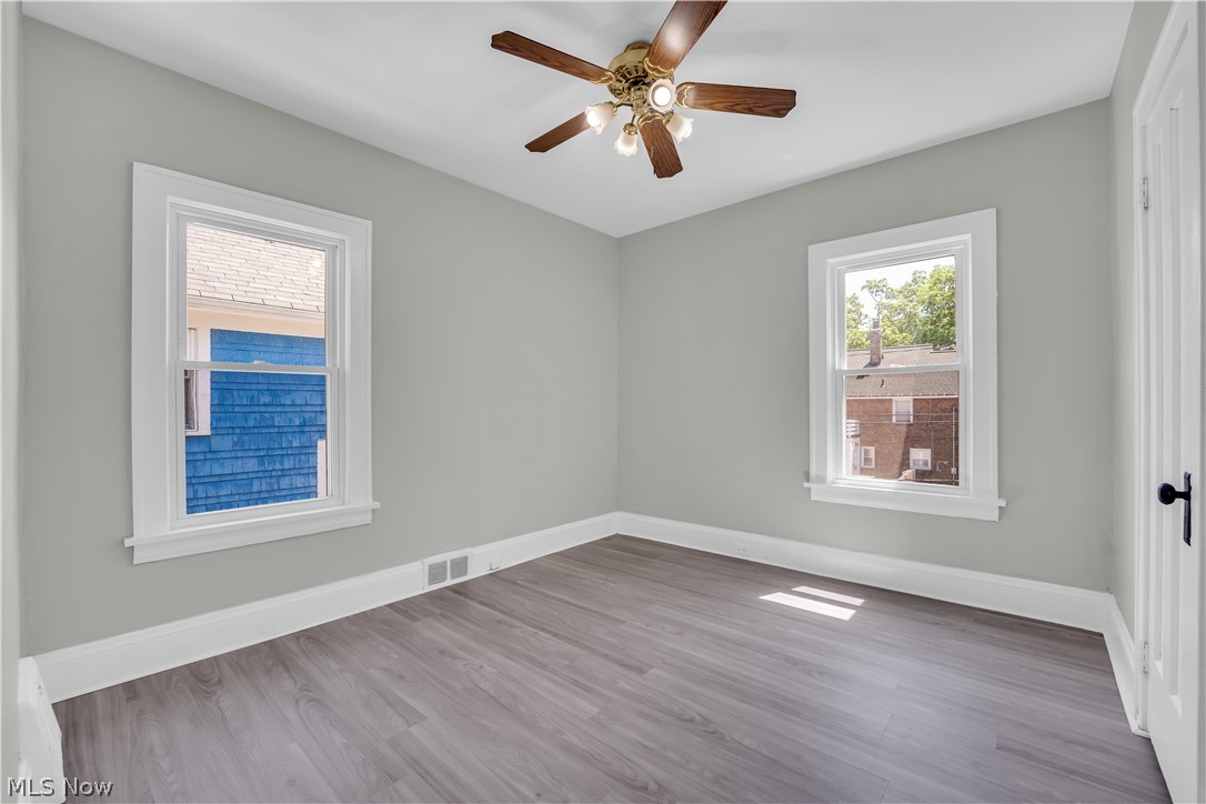 10106 Greenview Avenue Garfield Heights OH 44125