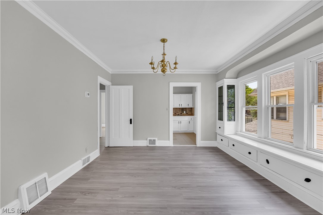 10106 Greenview Avenue Garfield Heights OH 44125