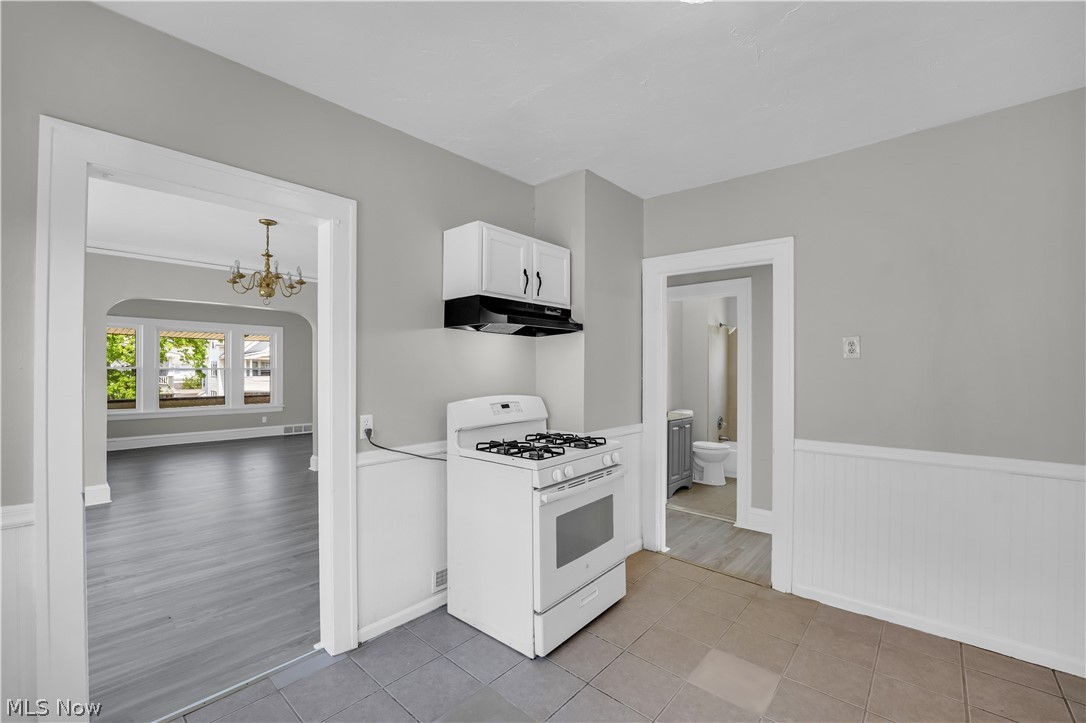 10106 Greenview Avenue Garfield Heights OH 44125