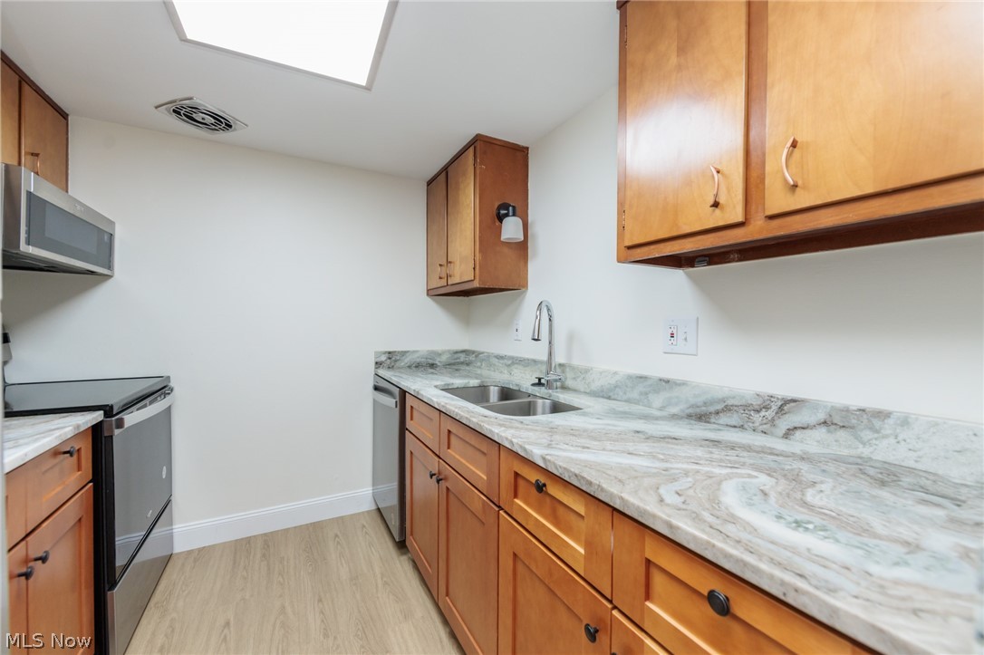 7020 Carriage Hill Drive Brecksville OH 44141