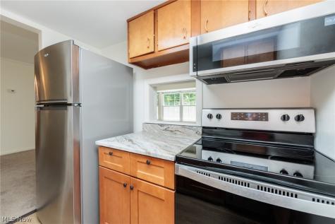 7020 Carriage Hill Drive Brecksville OH 44141