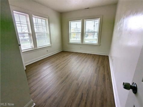 317 E 156th Street Cleveland OH 44110