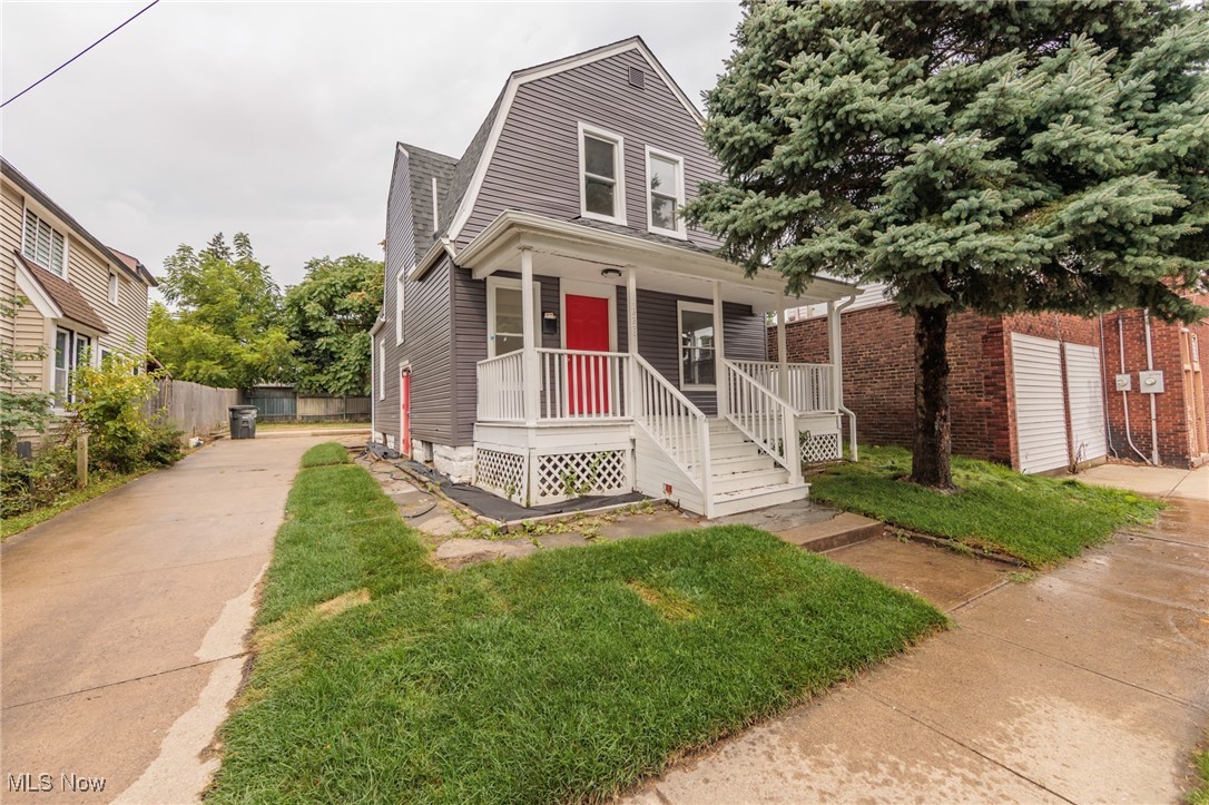 1558 Winchester Avenue Lakewood OH 44107